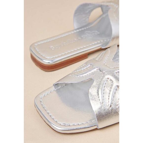 Seychelles Madhu Silver Metallic Leather Flat Slide Sandals - Picture 4 of 5